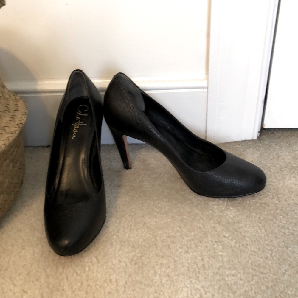 Cole haan black pumps with Nike air insole 6.5